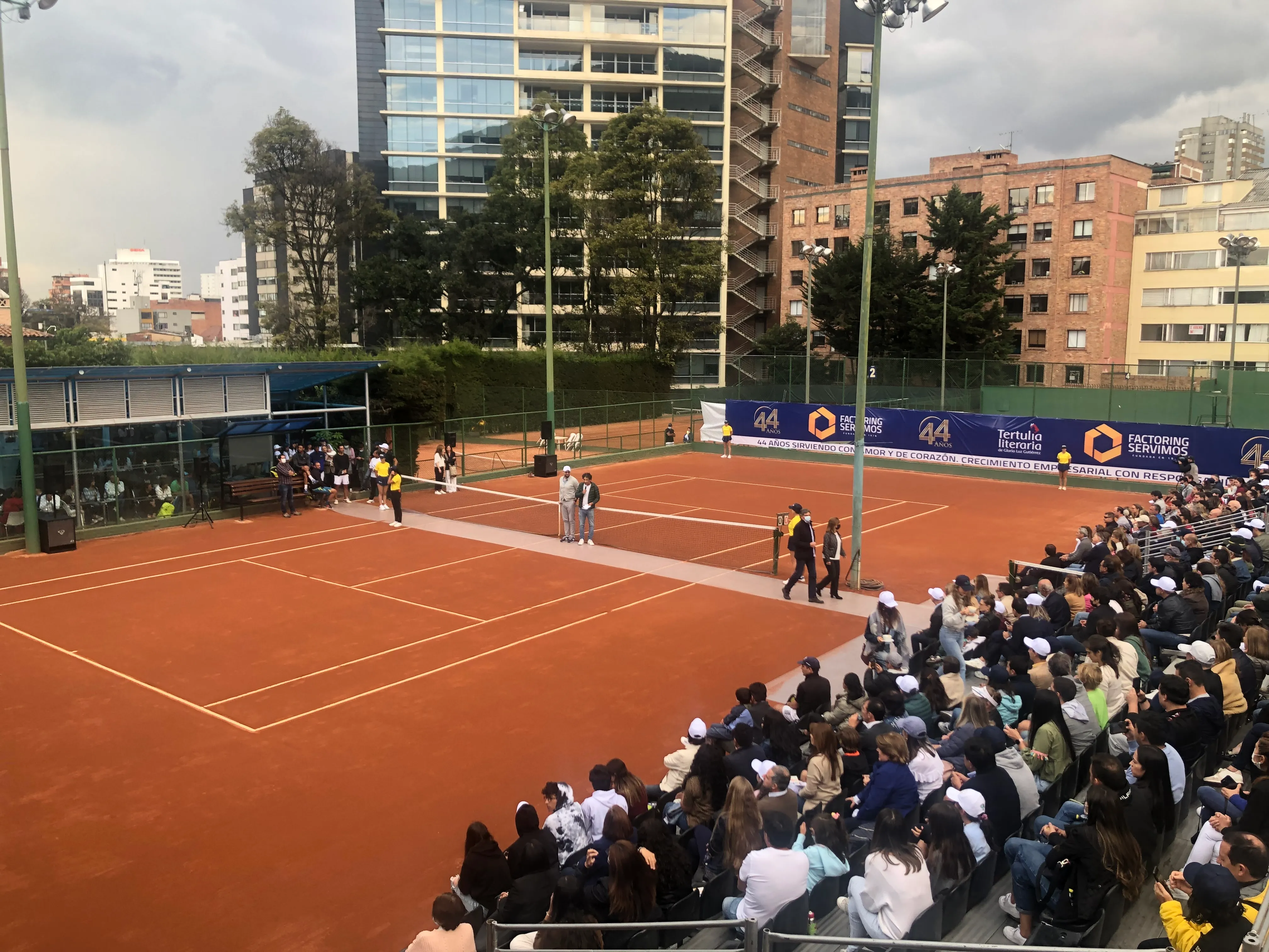 TENIS